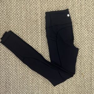 Lululemon 7/8 leggings with pockets